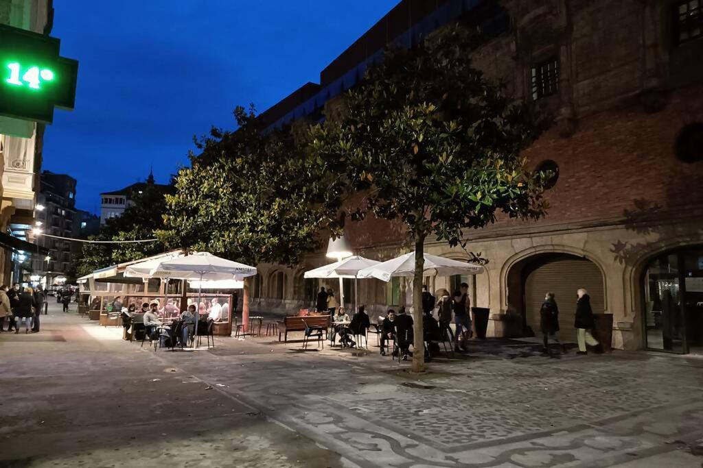 Centro Bilbao-parking Gratuito-cuidada Limpieza *